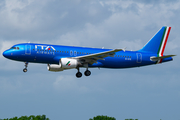 ITA Airways Airbus A320-216 (EI-DTE) at  Hamburg - Fuhlsbuettel (Helmut Schmidt), Germany
