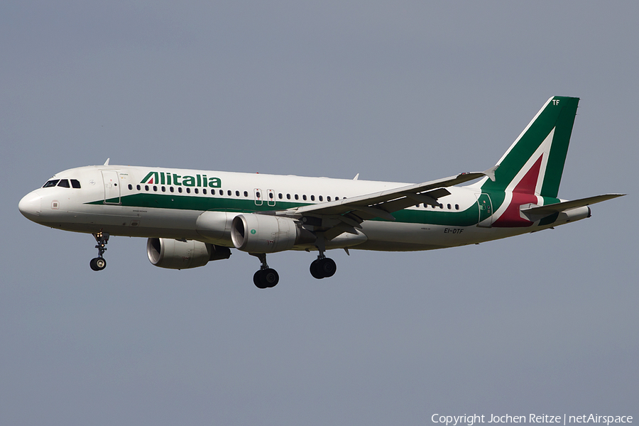 Alitalia Airbus A320-216 (EI-DTF) | Photo 170785