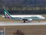 Alitalia Airbus A320-216 (EI-DTF) at  Munich, Germany