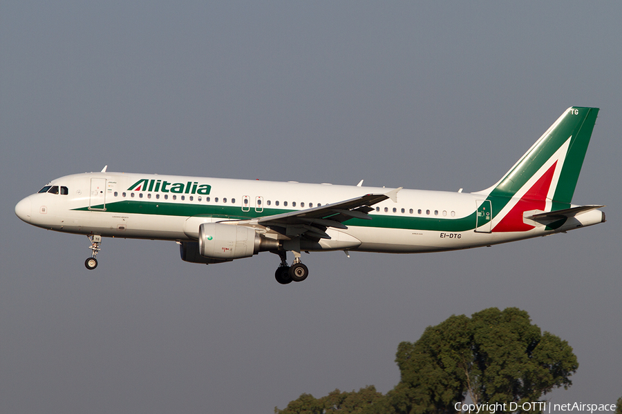 Alitalia Airbus A320-216 (EI-DTG) | Photo 507017