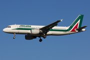 Alitalia Airbus A320-216 (EI-DTG) at  Rome - Fiumicino (Leonardo DaVinci), Italy