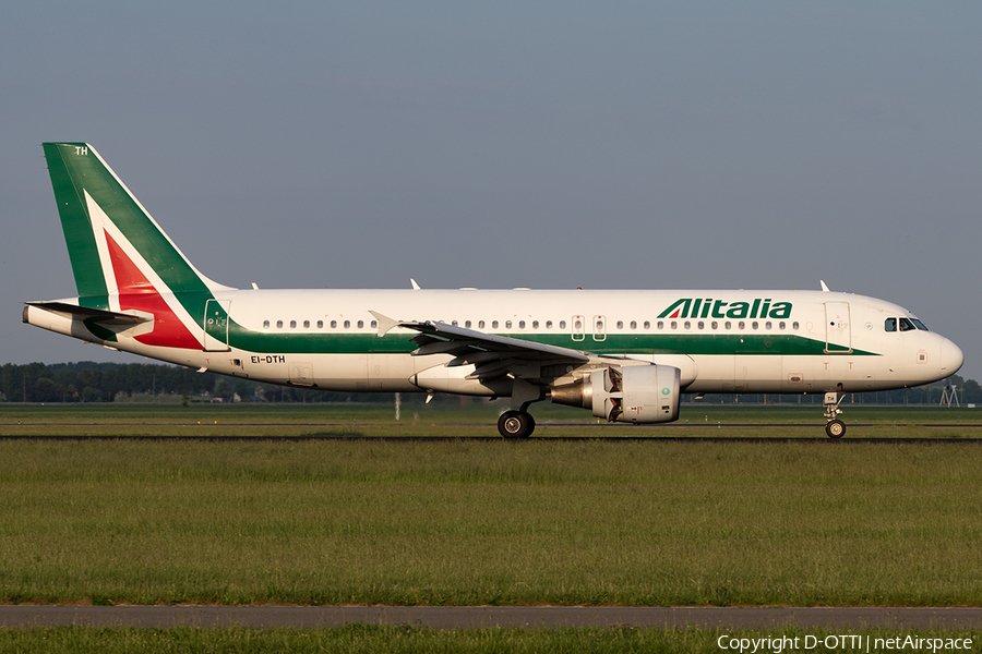 Alitalia Airbus A320-216 (EI-DTH) | Photo 167556