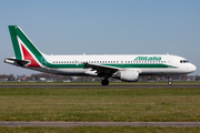 Alitalia Airbus A320-216 (EI-DTH) at  Amsterdam - Schiphol, Netherlands