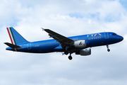 ITA Airways Airbus A320-216 (EI-DTH) at  London - Heathrow, United Kingdom