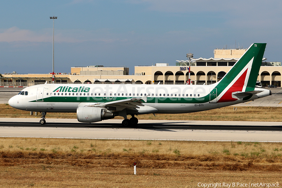 Alitalia Airbus A320-216 (EI-DTI) | Photo 164824