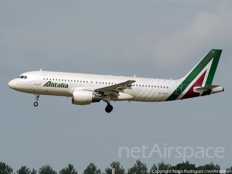 Alitalia Airbus A320-216 (EI-DTJ) | Photo 115246