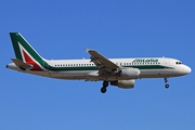 Alitalia Airbus A320-216 (EI-DTJ) at  Barcelona - El Prat, Spain