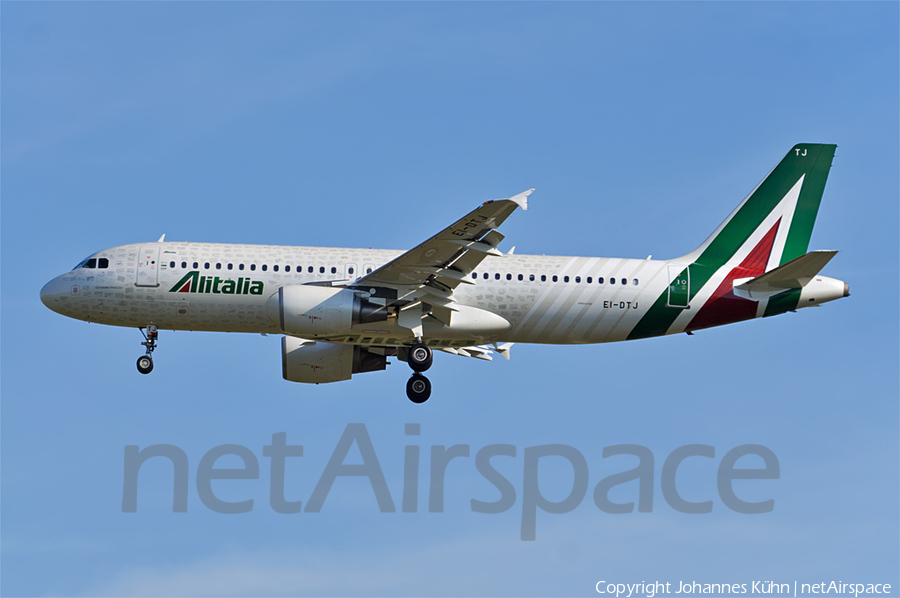 Alitalia Airbus A320-216 (EI-DTJ) | Photo 78420