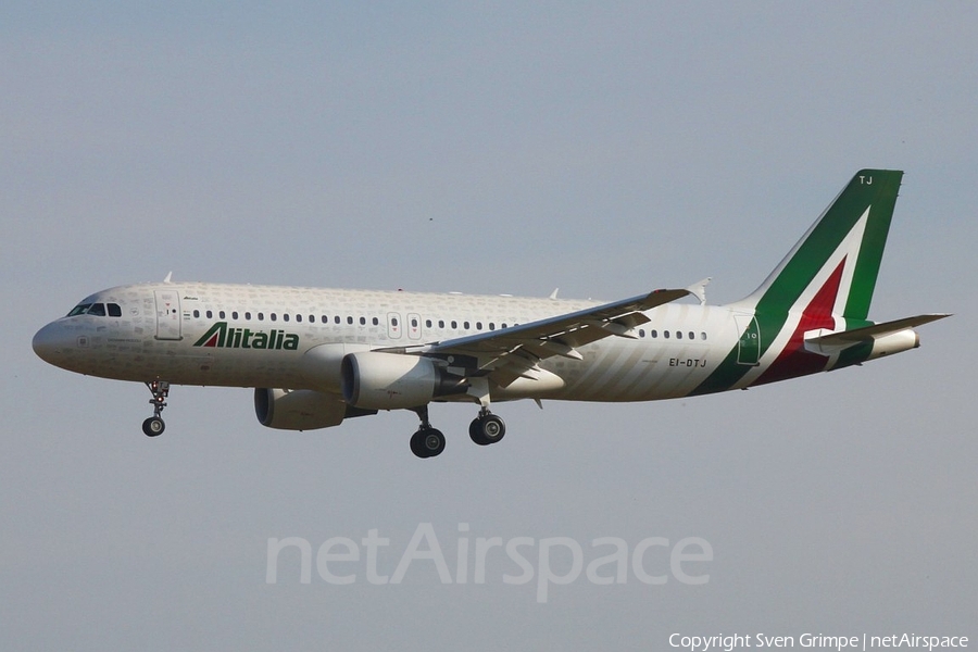 Alitalia Airbus A320-216 (EI-DTJ) | Photo 94221