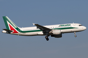 Alitalia Airbus A320-216 (EI-DTK) at  Amsterdam - Schiphol, Netherlands