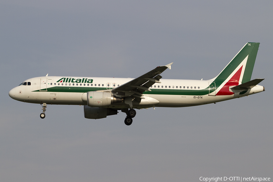 Alitalia Airbus A320-216 (EI-DTK) | Photo 393853