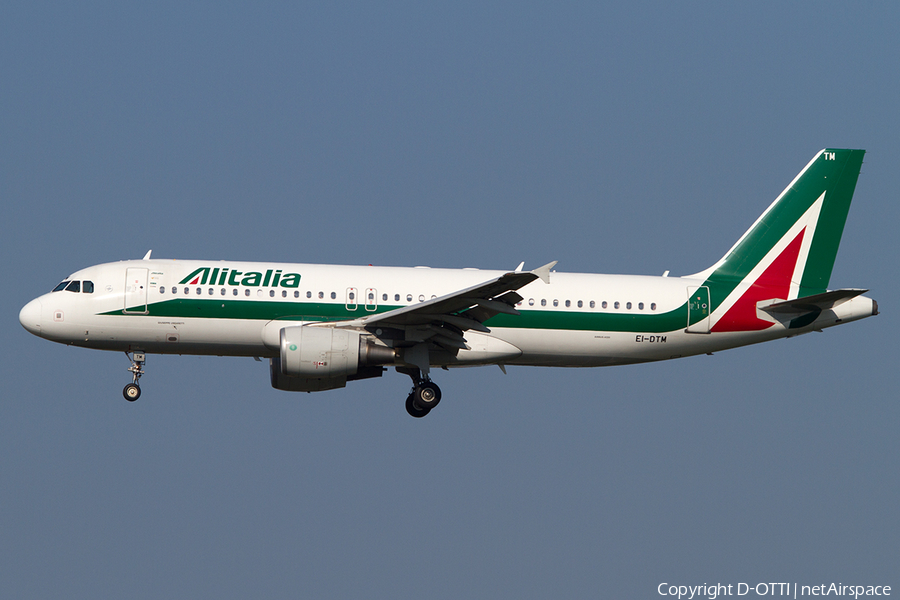 Alitalia Airbus A320-216 (EI-DTM) | Photo 507118
