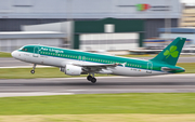 Aer Lingus Airbus A320-214 (EI-DVG) at  Lisbon - Portela, Portugal