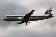 Aer Lingus Airbus A320-214 (EI-DVM) at  London - Heathrow, United Kingdom