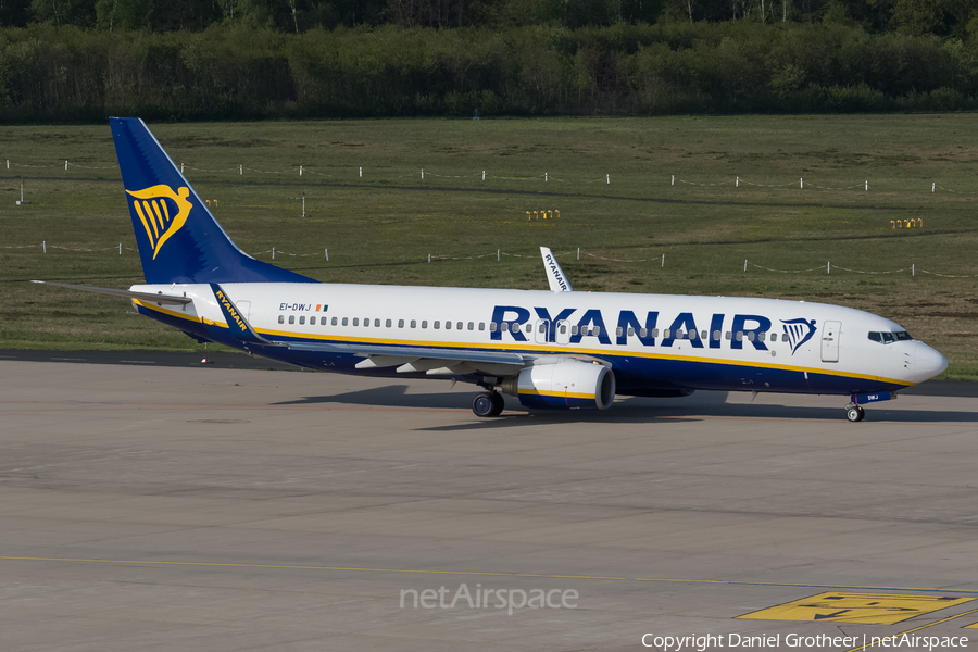 Ryanair Boeing 737-8AS (EI-DWJ) | Photo 112626