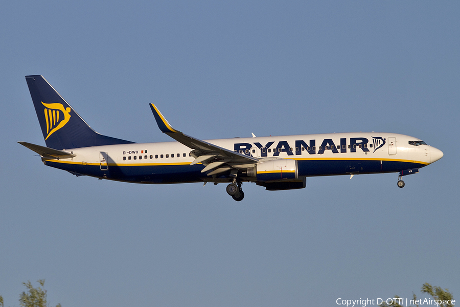 Ryanair Boeing 737-8AS (EI-DWX) | Photo 302795