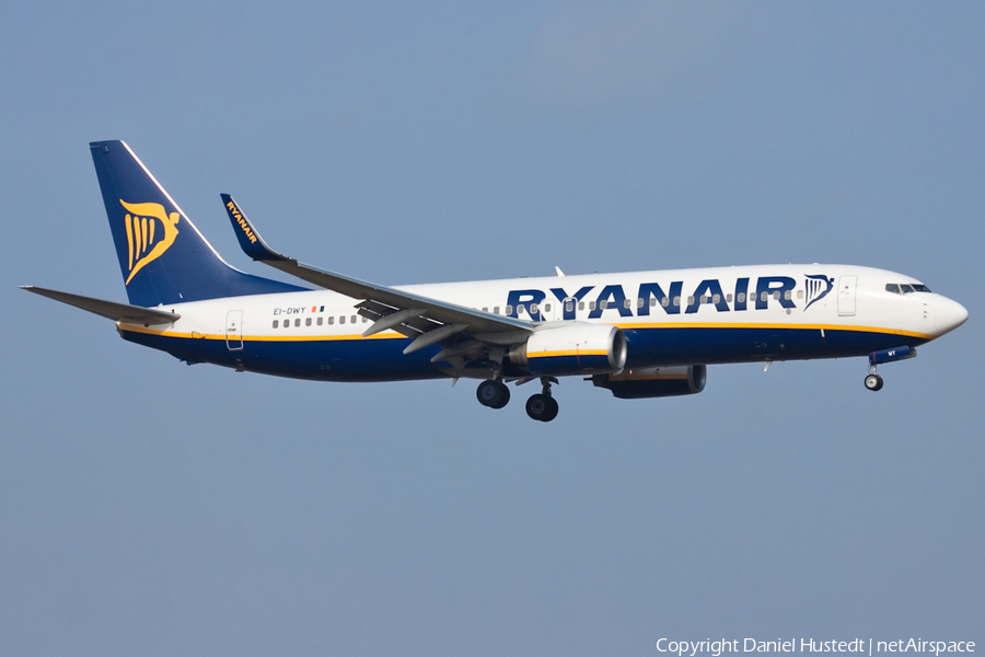 Ryanair Boeing 737-8AS (EI-DWY) | Photo 537517