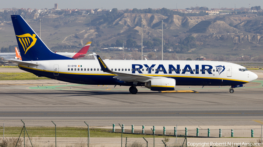 Ryanair Boeing 737-8AS (EI-DYB) | Photo 595278