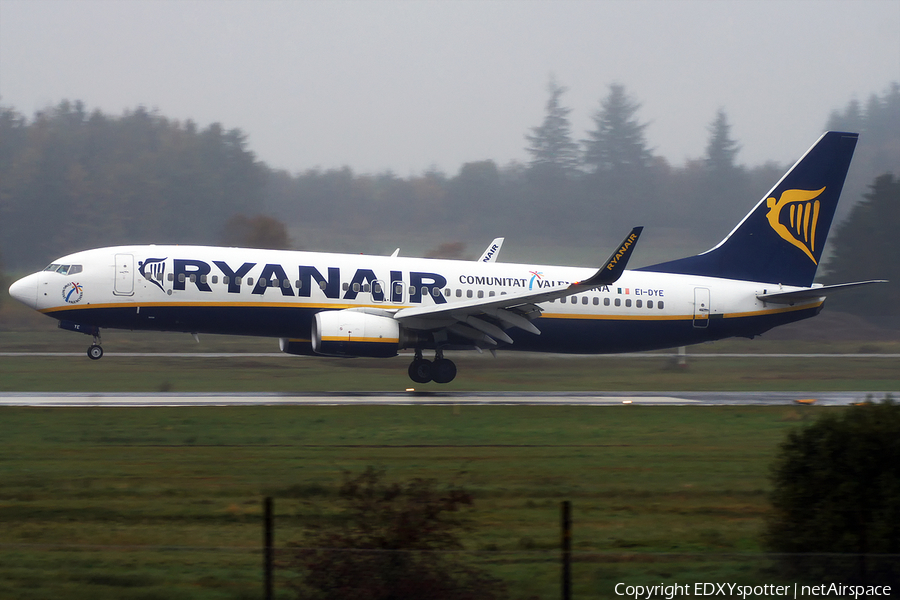 Ryanair Boeing 737-8AS (EI-DYE) | Photo 279880