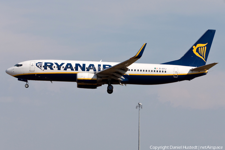 Ryanair Boeing 737-8AS (EI-DYJ) | Photo 516827