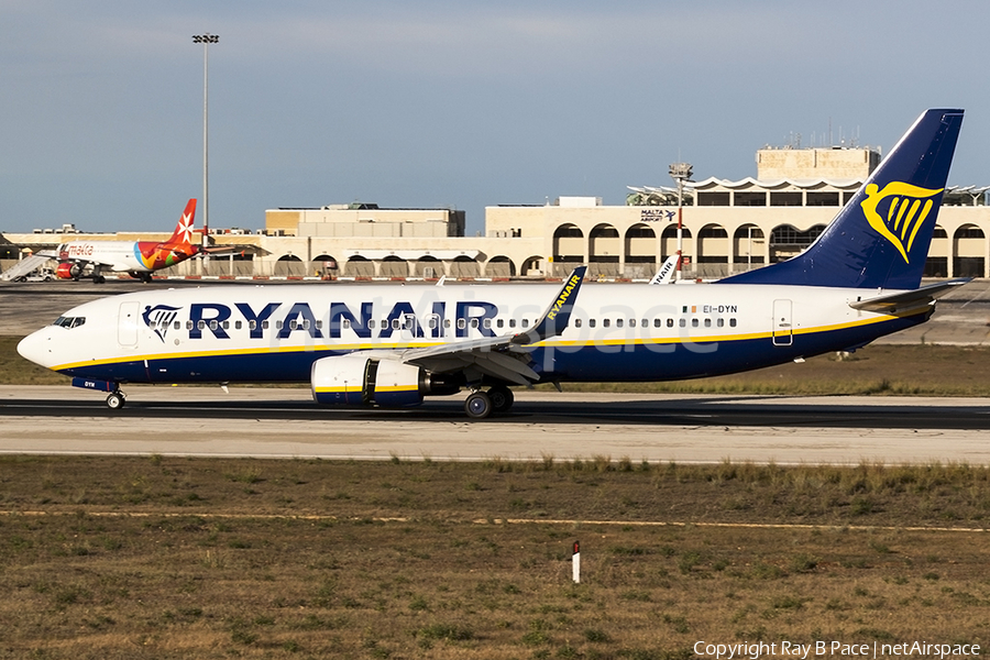 Ryanair Boeing 737-8AS (EI-DYN) | Photo 267500