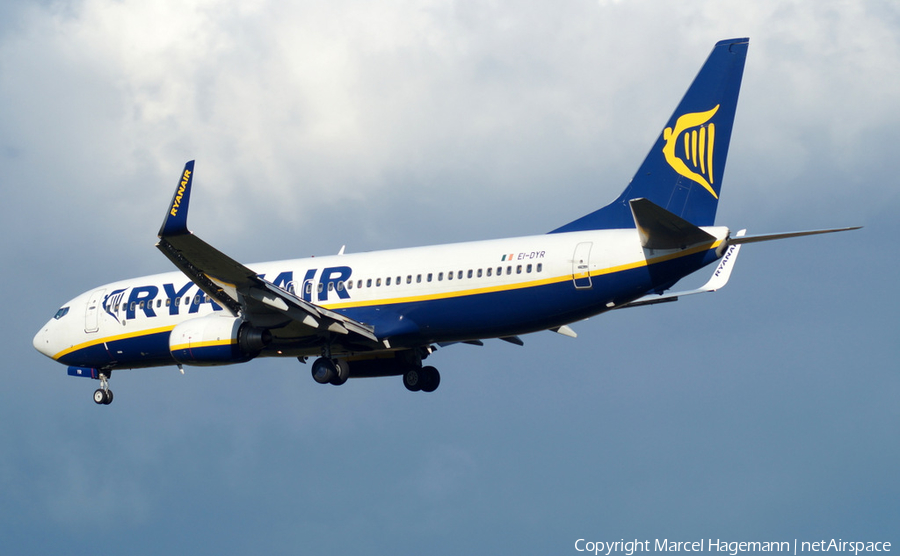 Ryanair Boeing 737-8AS (EI-DYR) | Photo 121033