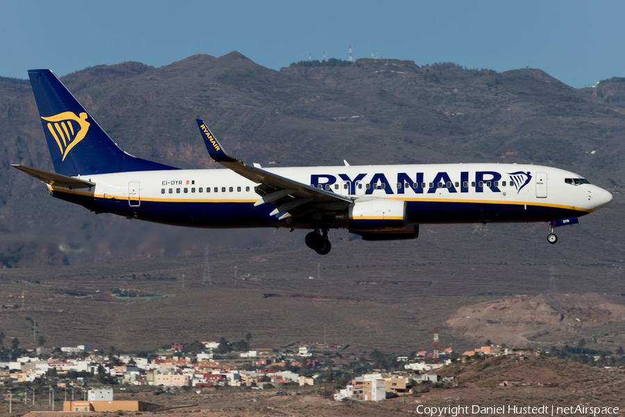 Ryanair Boeing 737-8AS (EI-DYR) | Photo 443800