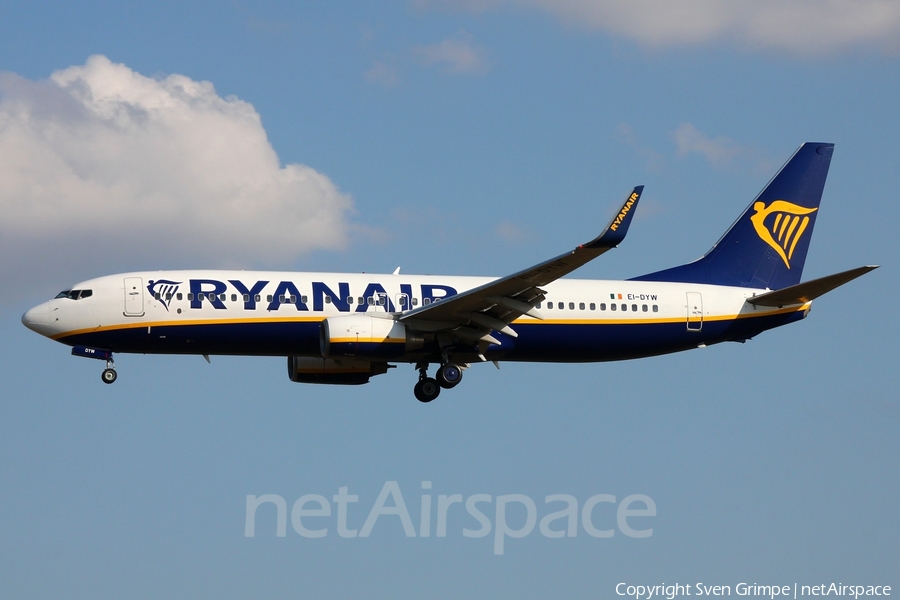 Ryanair Boeing 737-8AS (EI-DYW) | Photo 515239