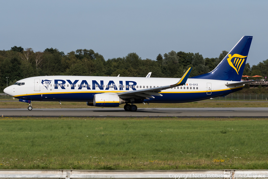Ryanair Boeing 737-8AS (EI-DYZ) | Photo 344042