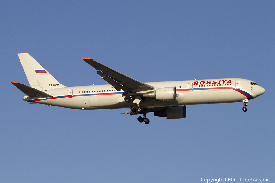 Rossiya - Russian Airlines Boeing 767-3Q8(ER) (EI-EAR) | Photo 390789