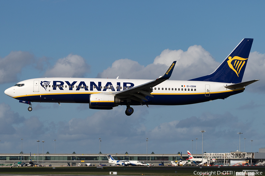 Ryanair Boeing 737-8AS (EI-EBW) | Photo 150511