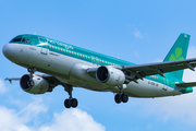 Aer Lingus Airbus A320-214 (EI-EDS) at  London - Heathrow, United Kingdom