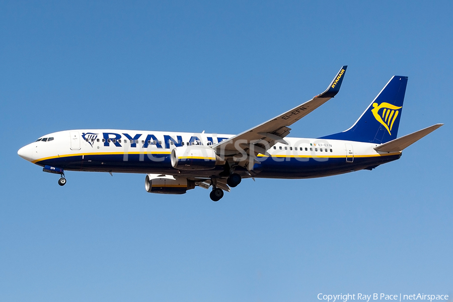 Ryanair Boeing 737-8AS (EI-EFN) | Photo 396685