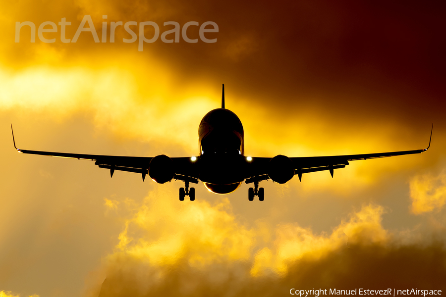 Ryanair Boeing 737-8AS (EI-EFN) | Photo 422805