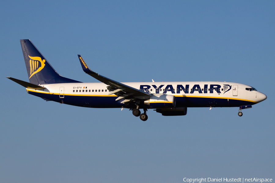 Ryanair Boeing 737-8AS (EI-EFV) | Photo 559401