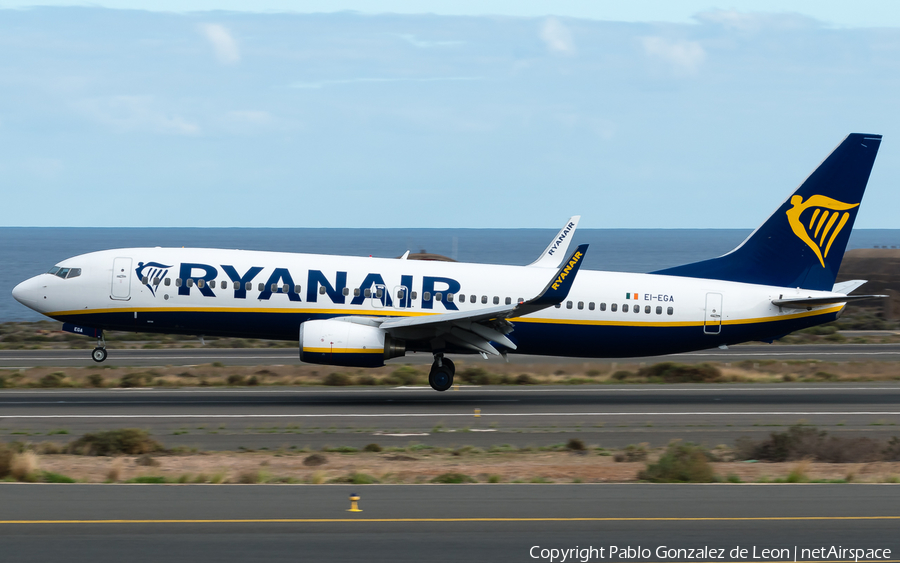 Ryanair Boeing 737-8AS (EI-EGA) | Photo 336114