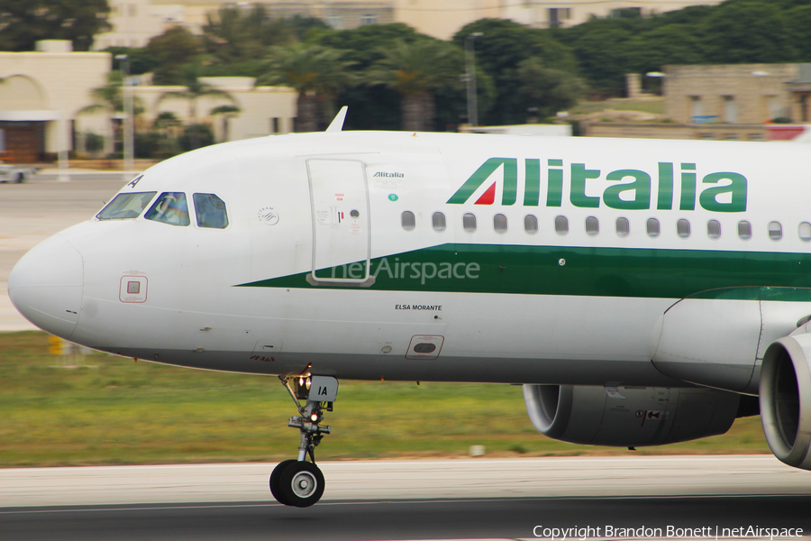Alitalia Airbus A320-216 (EI-EIA) | Photo 32014