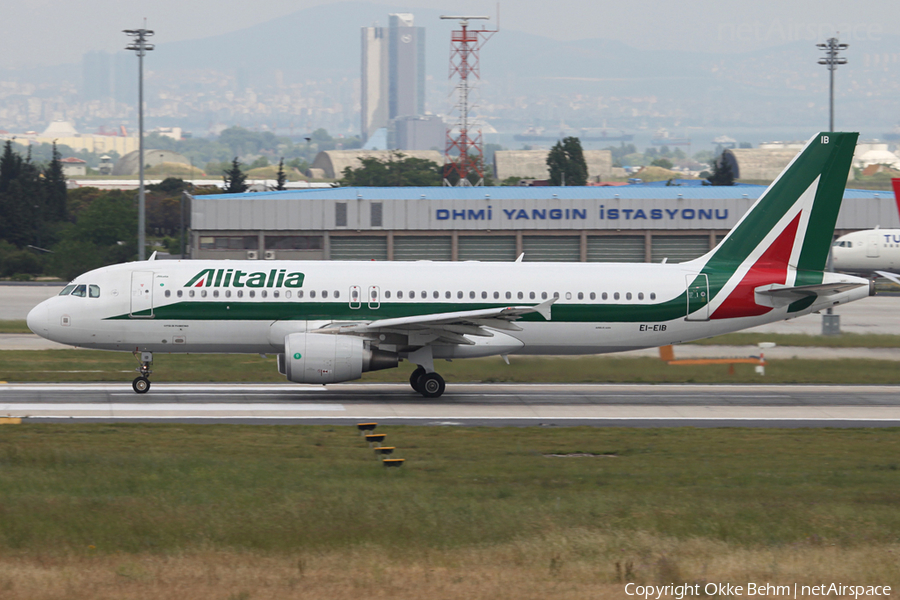 Alitalia Airbus A320-216 (EI-EIB) | Photo 57697