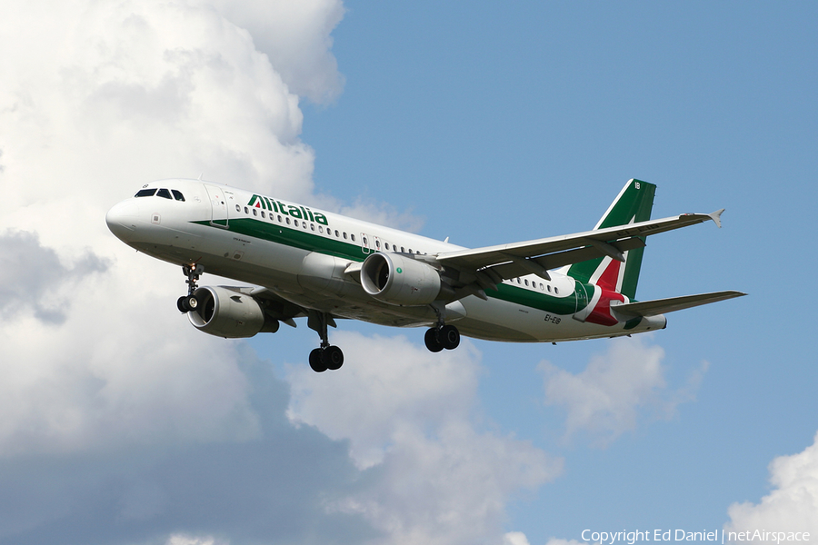 Alitalia Airbus A320-216 (EI-EIB) | Photo 80027