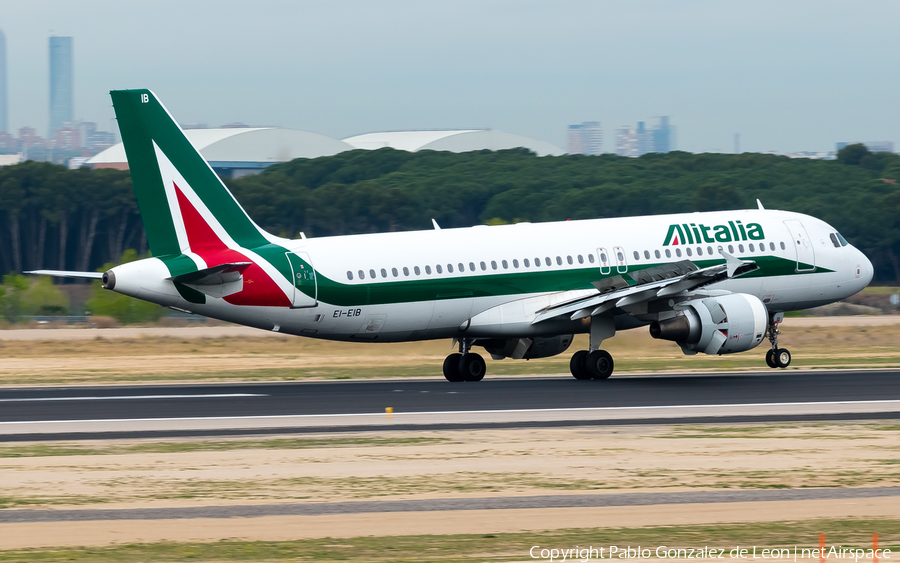 Alitalia Airbus A320-216 (EI-EIB) | Photo 340219