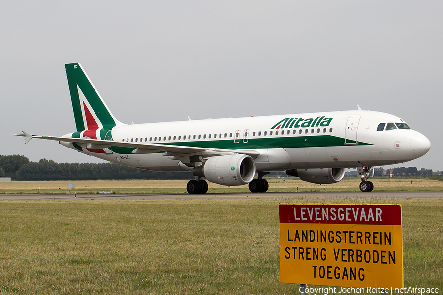 Alitalia Airbus A320-216 (EI-EIC) | Photo 82454