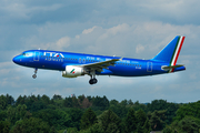 ITA Airways Airbus A320-216 (EI-EIE) at  Hamburg - Fuhlsbuettel (Helmut Schmidt), Germany