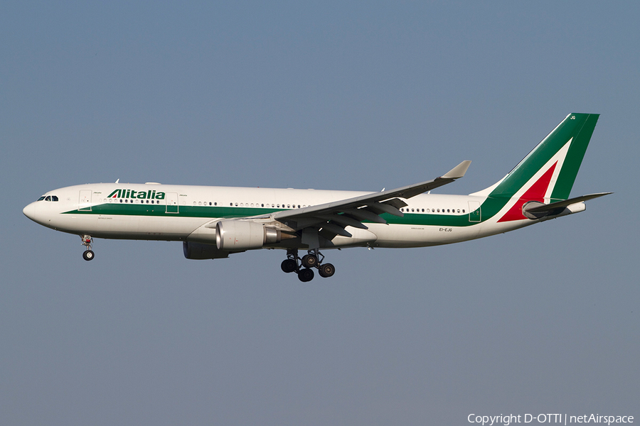Alitalia Airbus A330-202 (EI-EJG) | Photo 384649