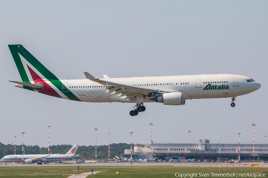 Alitalia Airbus A330-202 (EI-EJG) | Photo 350313