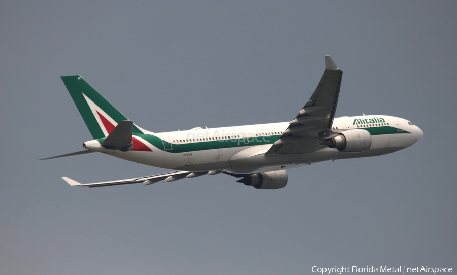 Alitalia Airbus A330-202 (EI-EJH) | Photo 313163