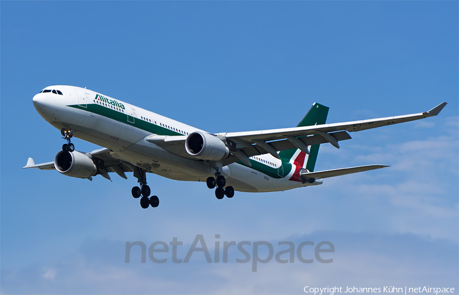 Alitalia Airbus A330-202 (EI-EJI) | Photo 78759