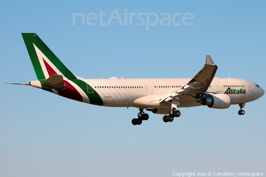 Alitalia Airbus A330-202 (EI-EJJ) | Photo 119207