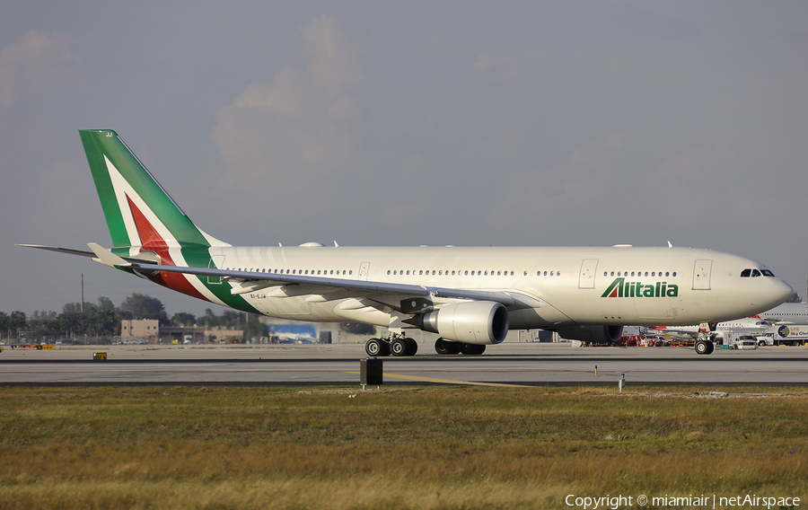 Alitalia Airbus A330-202 (EI-EJJ) | Photo 145706