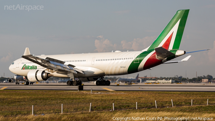 Alitalia Airbus A330-202 (EI-EJJ) | Photo 145870
