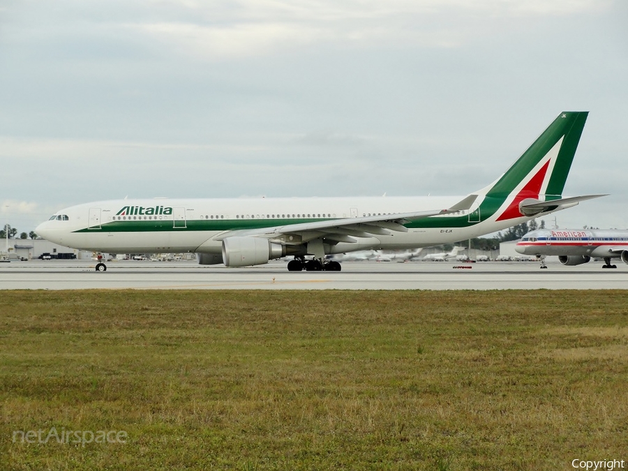 Alitalia Airbus A330-202 (EI-EJK) | Photo 20667